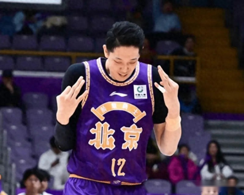 北控连胜入正轨？内线统治攻守，双小外齐发挥，三宁迷失仍胜吉林